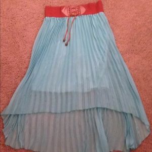High low, teal skirt.